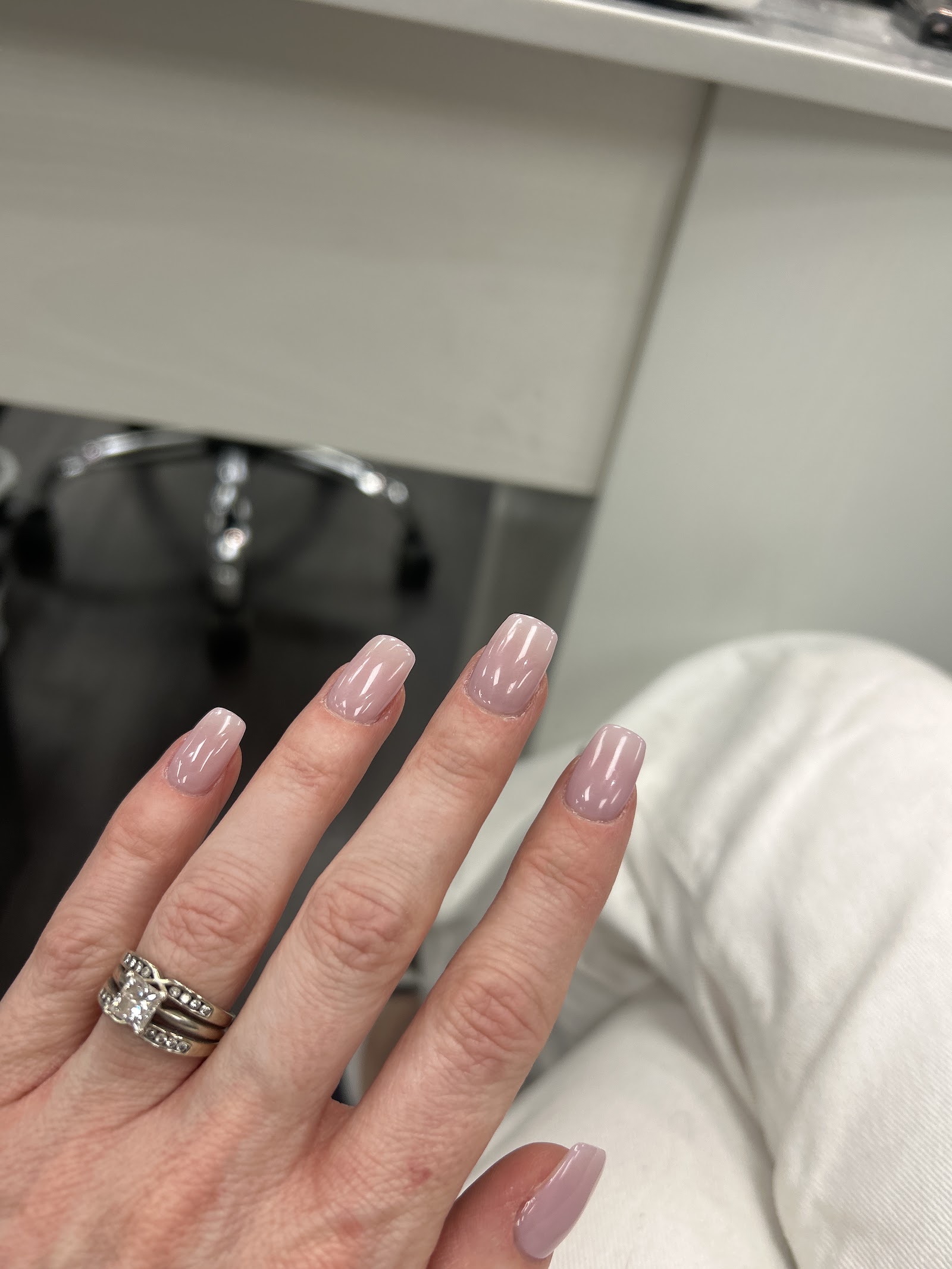 Glossy Nail nail photo 2